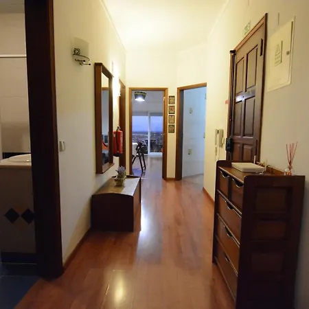 Wonderful View In The Center Apartment